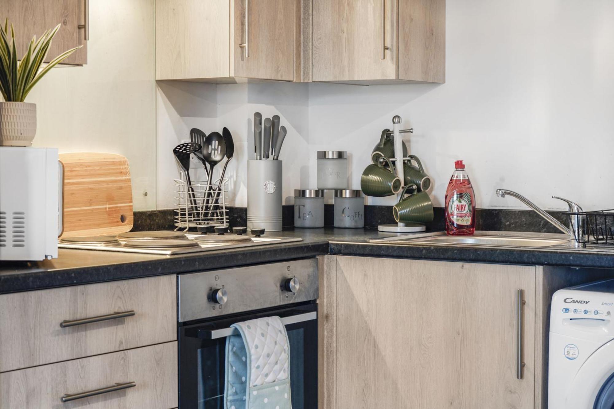 Modern Apartments With Free Parking Near Heathrow كولنبروك المظهر الخارجي الصورة