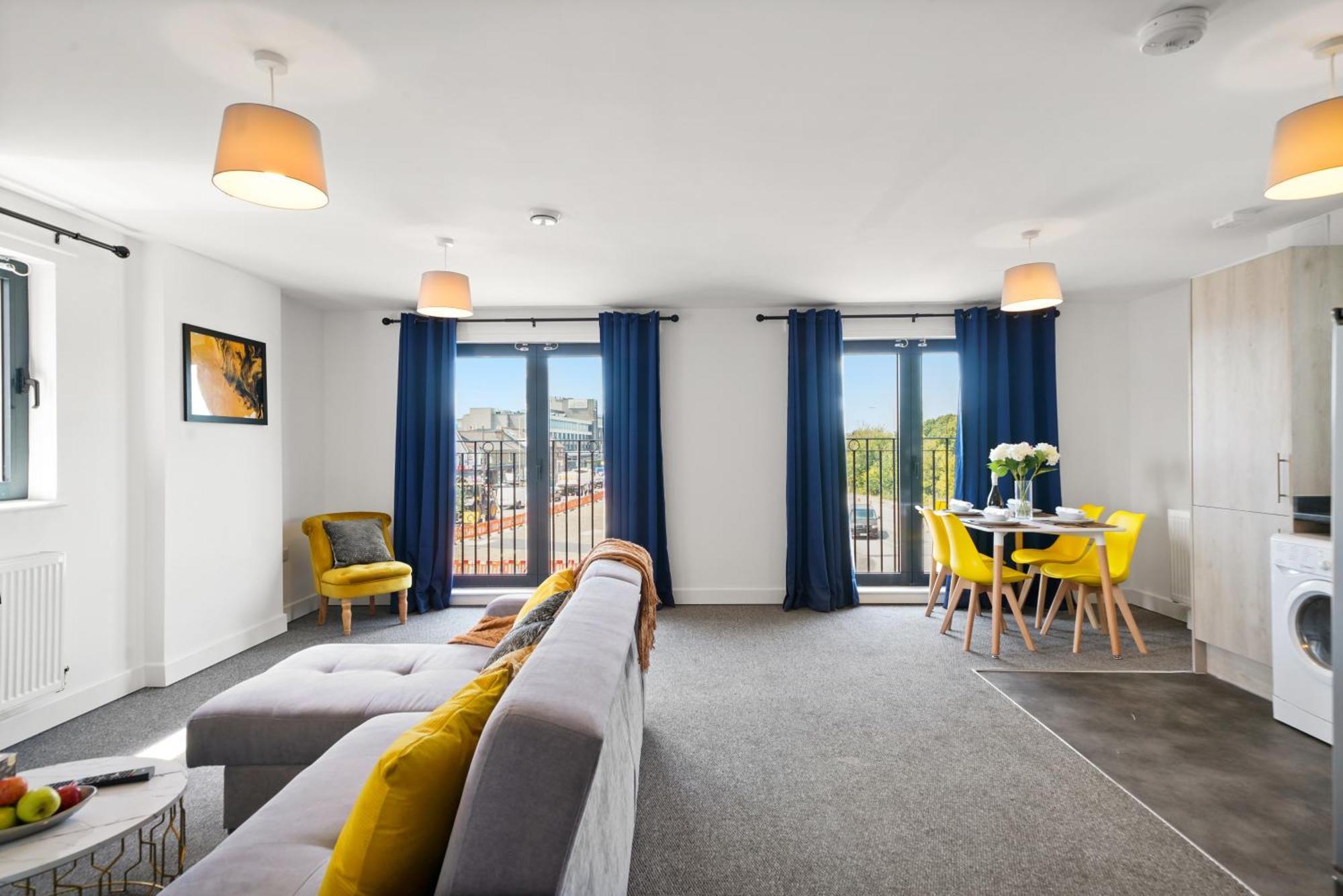 Modern Apartments With Free Parking Near Heathrow كولنبروك المظهر الخارجي الصورة