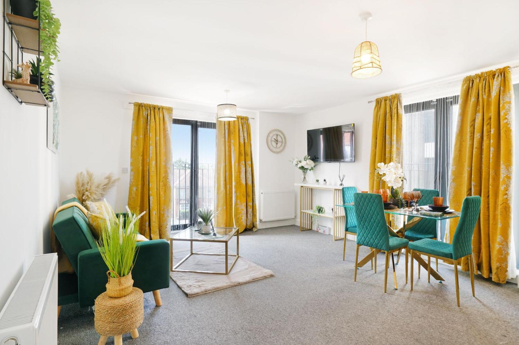 Modern Apartments With Free Parking Near Heathrow كولنبروك المظهر الخارجي الصورة