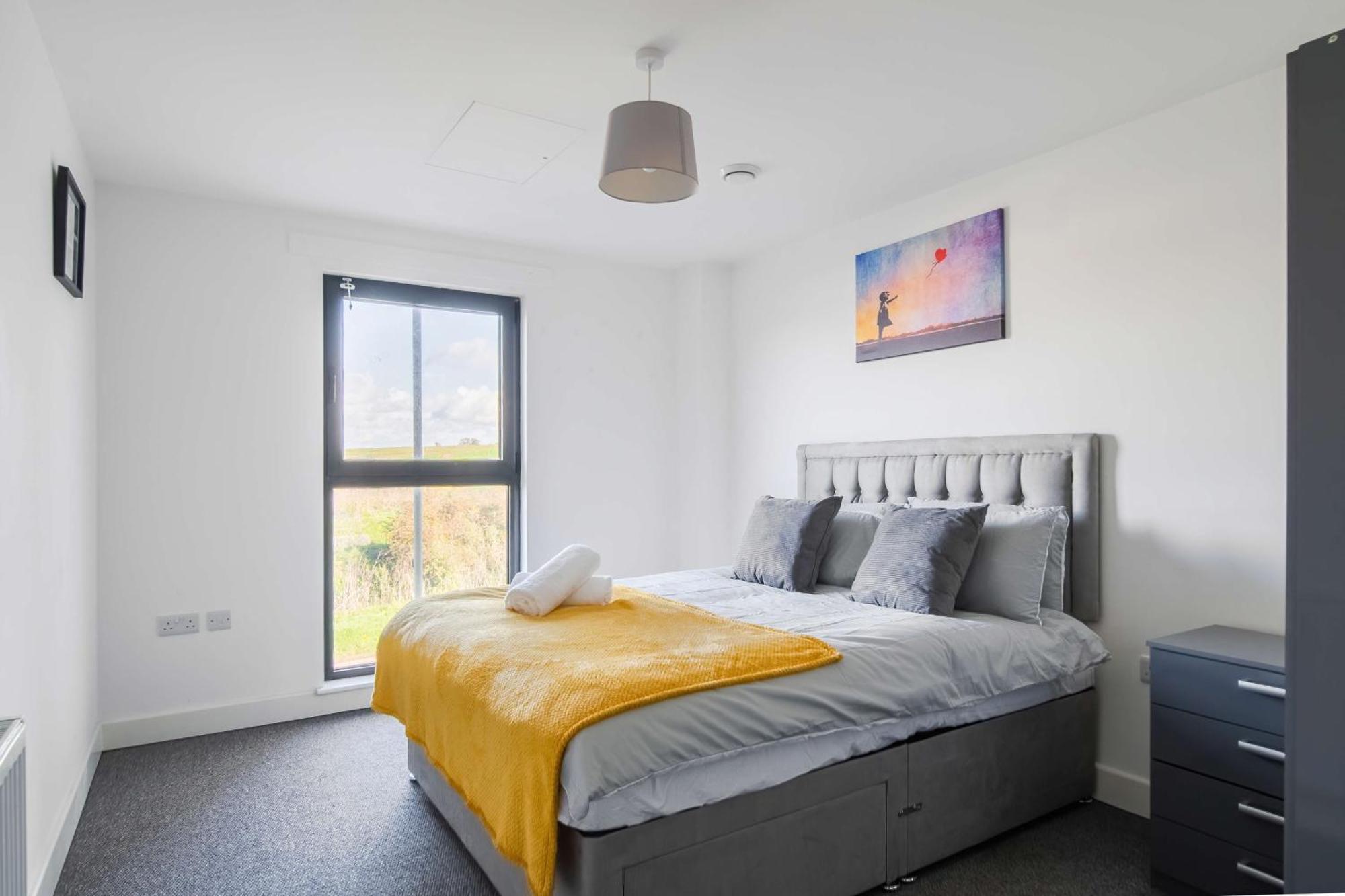 Modern Apartments With Free Parking Near Heathrow كولنبروك المظهر الخارجي الصورة
